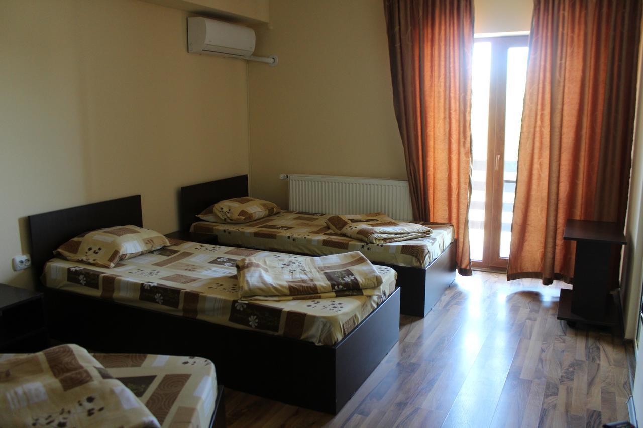 Casa Mario Hotel Galati  Exterior photo